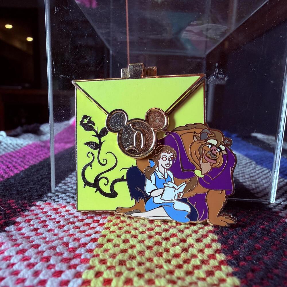 ARTIST'S PROOF DLR Movie Milestones Beauty and the Beast Envelope Pin LE 2000